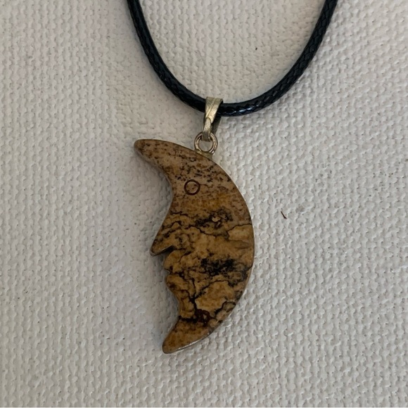 Picture Jasper Crescent Moon Face Pendant Necklace Man in the Moon Celestial 20" - Picture 4 of 6